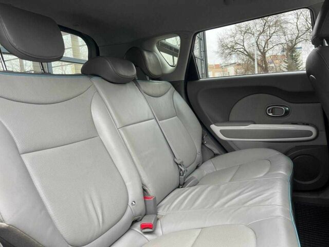 Серый Киа Soul, объемом двигателя 0 л и пробегом 111 тыс. км за 7200 $, фото 21 на Automoto.ua