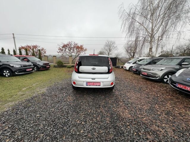 Сірий Кіа Soul, об'ємом двигуна 0 л та пробігом 113 тис. км за 6100 $, фото 5 на Automoto.ua