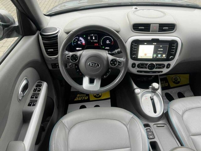 Серый Киа Soul, объемом двигателя 0 л и пробегом 111 тыс. км за 7200 $, фото 11 на Automoto.ua