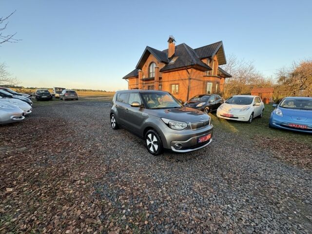 Серый Киа Soul, объемом двигателя 0 л и пробегом 99 тыс. км за 6000 $, фото 12 на Automoto.ua