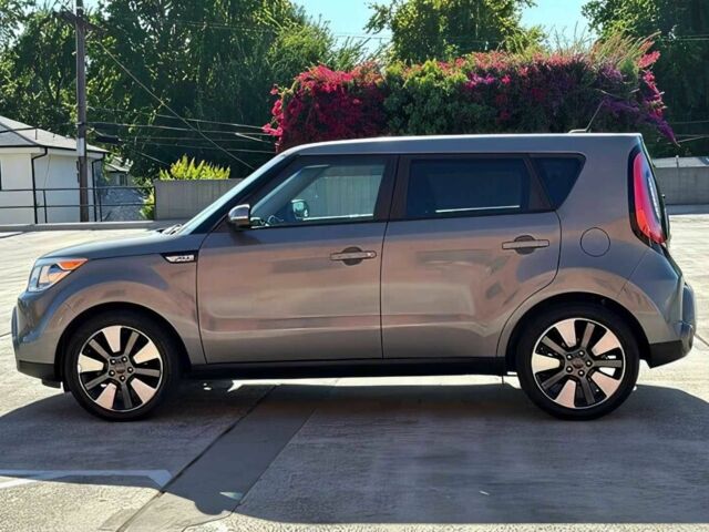 Серый Киа Soul, объемом двигателя 2 л и пробегом 73 тыс. км за 4400 $, фото 3 на Automoto.ua