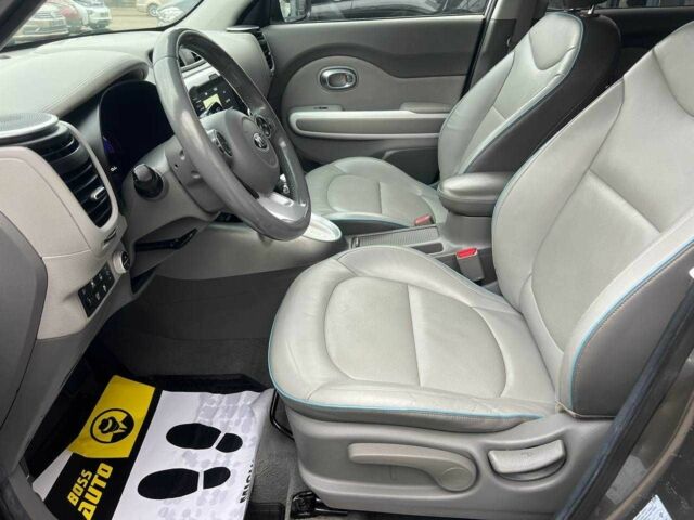 Серый Киа Soul, объемом двигателя 0 л и пробегом 111 тыс. км за 7200 $, фото 8 на Automoto.ua