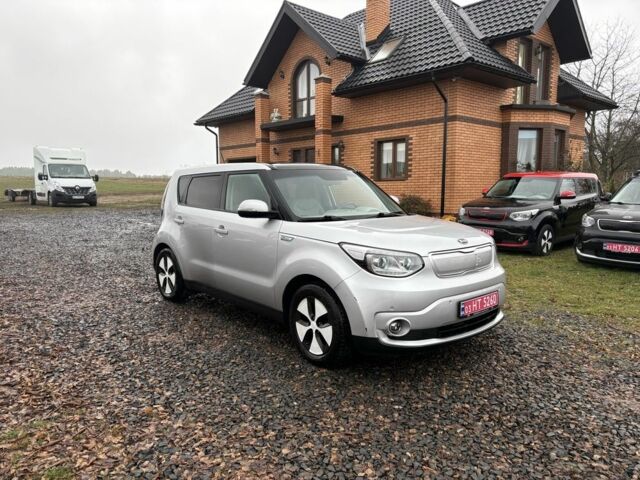 Сірий Кіа Soul, об'ємом двигуна 0 л та пробігом 113 тис. км за 6100 $, фото 9 на Automoto.ua