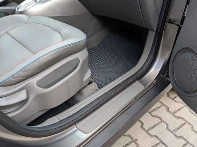 Сірий Кіа Soul, об'ємом двигуна 0 л та пробігом 130 тис. км за 11300 $, фото 11 на Automoto.ua