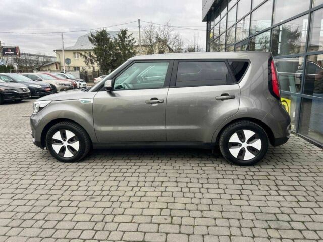 Серый Киа Soul, объемом двигателя 0 л и пробегом 111 тыс. км за 7200 $, фото 3 на Automoto.ua