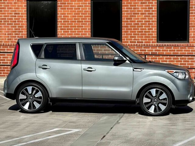 Серый Киа Soul, объемом двигателя 2 л и пробегом 73 тыс. км за 4400 $, фото 7 на Automoto.ua