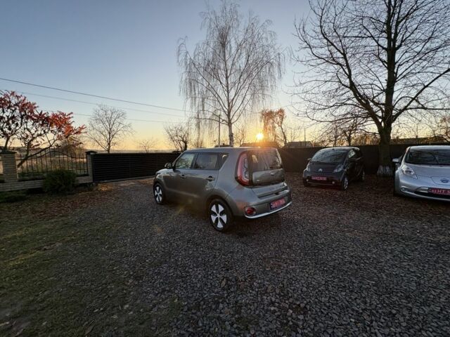 Серый Киа Soul, объемом двигателя 0 л и пробегом 99 тыс. км за 6000 $, фото 16 на Automoto.ua