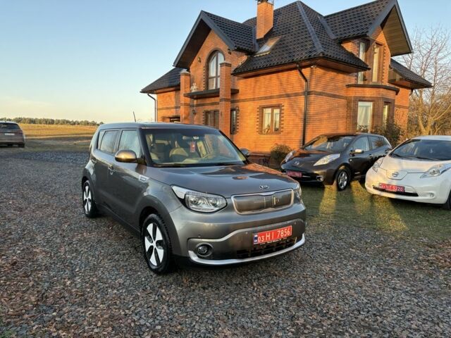 Серый Киа Soul, объемом двигателя 0 л и пробегом 99 тыс. км за 6000 $, фото 2 на Automoto.ua