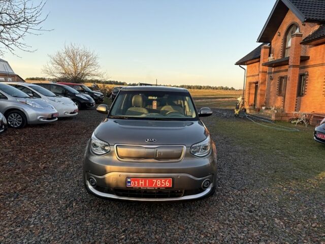 Серый Киа Soul, объемом двигателя 0 л и пробегом 99 тыс. км за 6000 $, фото 1 на Automoto.ua