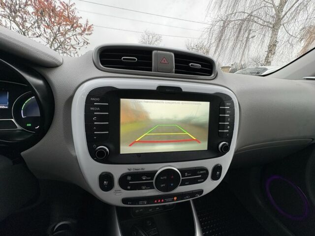 Сірий Кіа Soul, об'ємом двигуна 0 л та пробігом 113 тис. км за 6100 $, фото 23 на Automoto.ua