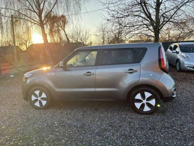 Серый Киа Soul, объемом двигателя 0 л и пробегом 99 тыс. км за 6000 $, фото 9 на Automoto.ua