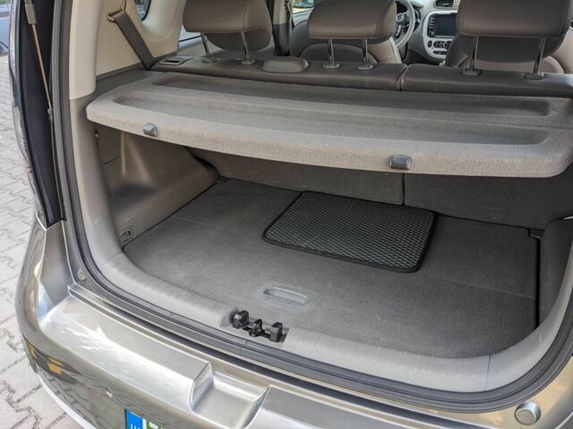 Сірий Кіа Soul, об'ємом двигуна 0 л та пробігом 130 тис. км за 11300 $, фото 15 на Automoto.ua