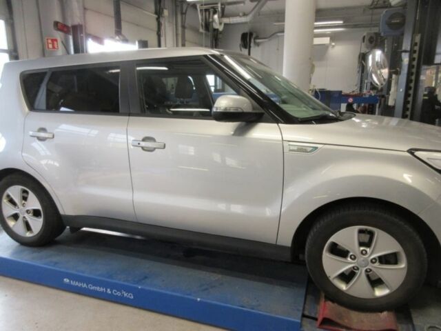 Серый Киа Soul, объемом двигателя 0 л и пробегом 117 тыс. км за 7999 $, фото 1 на Automoto.ua