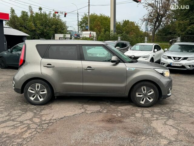 Сірий Кіа Soul, об'ємом двигуна 0 л та пробігом 108 тис. км за 10340 $, фото 3 на Automoto.ua