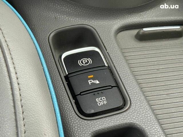 Сірий Кіа Soul, об'ємом двигуна 0 л та пробігом 108 тис. км за 10340 $, фото 30 на Automoto.ua