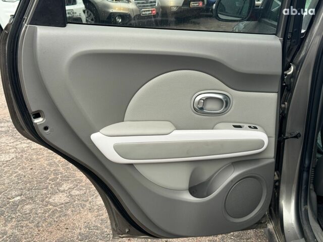 Сірий Кіа Soul, об'ємом двигуна 0 л та пробігом 108 тис. км за 10340 $, фото 16 на Automoto.ua