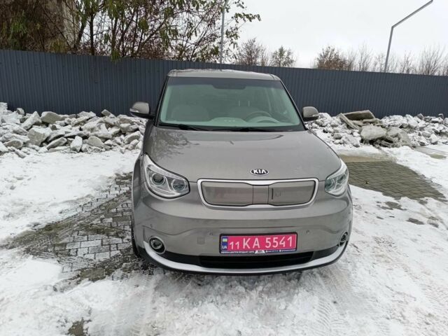 Сірий Кіа Soul, об'ємом двигуна 0 л та пробігом 94 тис. км за 13500 $, фото 5 на Automoto.ua