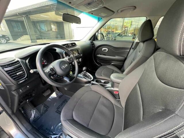 Серый Киа Soul, объемом двигателя 0 л и пробегом 26 тыс. км за 10500 $, фото 3 на Automoto.ua