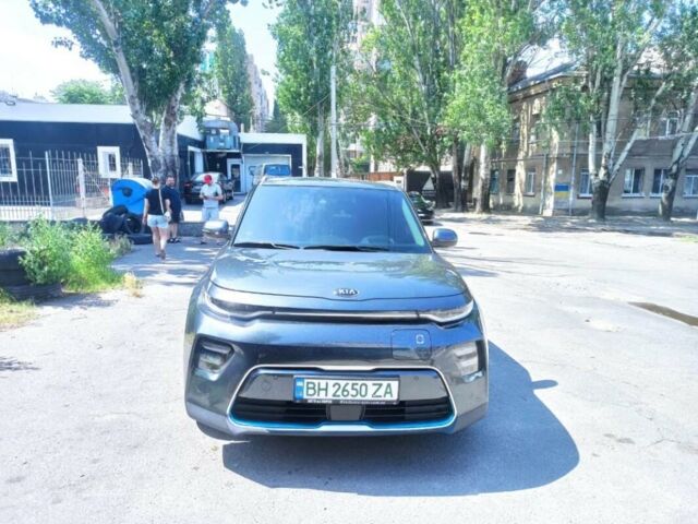 Сірий Кіа Soul, об'ємом двигуна 0.06 л та пробігом 56 тис. км за 23900 $, фото 1 на Automoto.ua