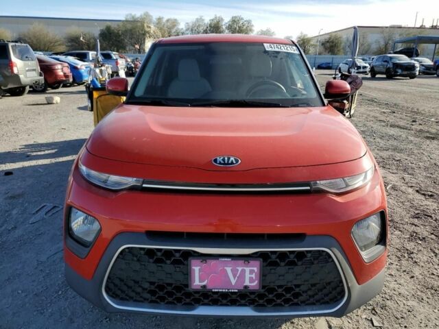 Серый Киа Soul, объемом двигателя 2 л и пробегом 95 тыс. км за 10500 $, фото 7 на Automoto.ua