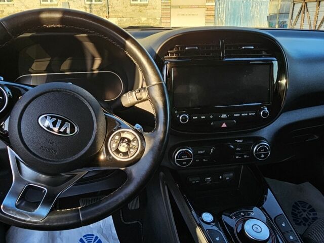 Сірий Кіа Soul, об'ємом двигуна 0 л та пробігом 38 тис. км за 21800 $, фото 15 на Automoto.ua