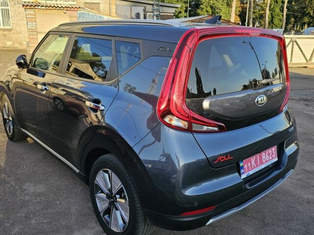 Сірий Кіа Soul, об'ємом двигуна 0 л та пробігом 38 тис. км за 21800 $, фото 2 на Automoto.ua