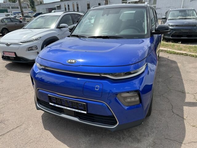 Серый Киа Soul, объемом двигателя 0 л и пробегом 30 тыс. км за 19718 $, фото 3 на Automoto.ua