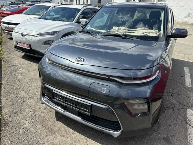 Серый Киа Soul, объемом двигателя 0 л и пробегом 30 тыс. км за 19718 $, фото 2 на Automoto.ua
