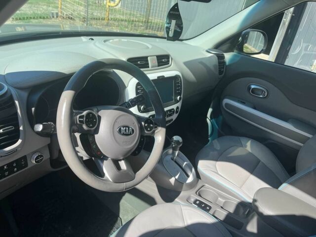 Серый Киа Soul, объемом двигателя 0 л и пробегом 94 тыс. км за 8100 $, фото 8 на Automoto.ua