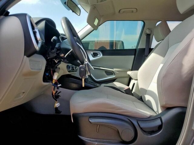 Серый Киа Soul, объемом двигателя 2 л и пробегом 49 тыс. км за 10150 $, фото 6 на Automoto.ua