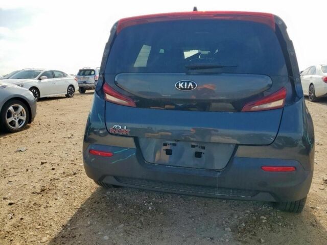 Серый Киа Soul, объемом двигателя 2 л и пробегом 49 тыс. км за 10150 $, фото 5 на Automoto.ua