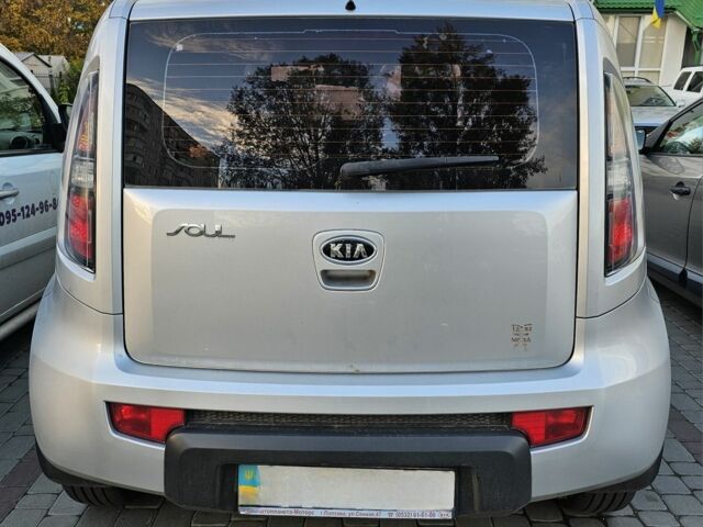 Серый Киа Soul, объемом двигателя 0 л и пробегом 114 тыс. км за 8100 $, фото 1 на Automoto.ua