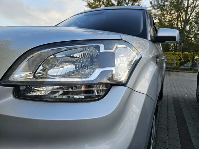 Серый Киа Soul, объемом двигателя 0 л и пробегом 114 тыс. км за 8100 $, фото 4 на Automoto.ua