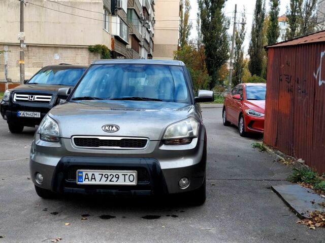 Серый Киа Soul, объемом двигателя 1.6 л и пробегом 109 тыс. км за 7900 $, фото 14 на Automoto.ua