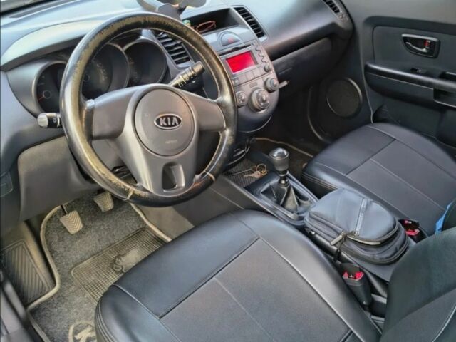 Сірий Кіа Soul, об'ємом двигуна 1.6 л та пробігом 155 тис. км за 8200 $, фото 2 на Automoto.ua