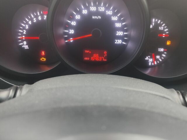 Сірий Кіа Soul, об'ємом двигуна 1.6 л та пробігом 154 тис. км за 8000 $, фото 11 на Automoto.ua