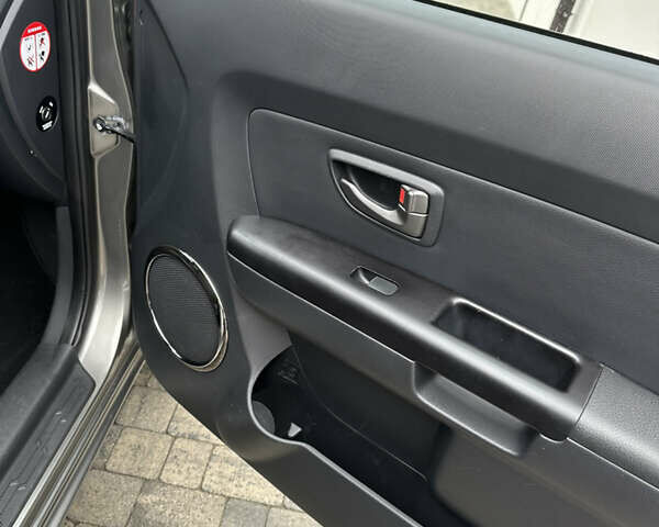 Киа Soul 2009 в Виннице на Automoto.ua Серый Киа Soul, объемом двигателя 1.6 л и пробегом 163 тыс. км за 7700 $, фото 31 на Automoto.ua