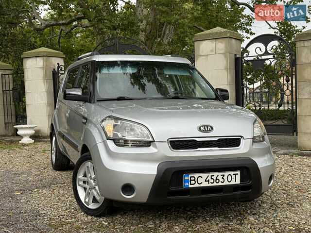 Серый Киа Soul, объемом двигателя 1.6 л и пробегом 260 тыс. км за 7199 $, фото 2 на Automoto.ua