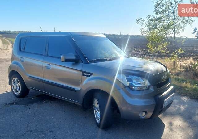 Сірий Кіа Soul, об'ємом двигуна 1.6 л та пробігом 147 тис. км за 6300 $, фото 4 на Automoto.ua