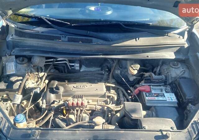 Сірий Кіа Soul, об'ємом двигуна 1.6 л та пробігом 147 тис. км за 6300 $, фото 12 на Automoto.ua