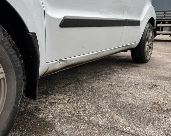 Серый Киа Soul, объемом двигателя 1.6 л и пробегом 205 тыс. км за 5300 $, фото 7 на Automoto.ua