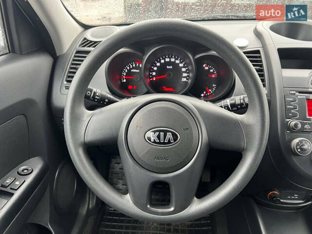 Серый Киа Soul, объемом двигателя 1.6 л и пробегом 40 тыс. км за 9600 $, фото 3 на Automoto.ua