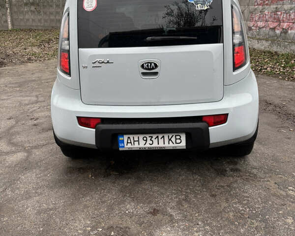 Серый Киа Soul, объемом двигателя 1.6 л и пробегом 205 тыс. км за 5300 $, фото 5 на Automoto.ua