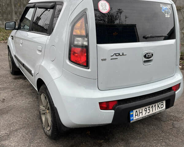 Серый Киа Soul, объемом двигателя 1.6 л и пробегом 205 тыс. км за 5300 $, фото 6 на Automoto.ua