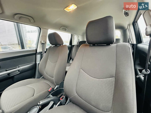 Сірий Кіа Soul, об'ємом двигуна 1.6 л та пробігом 18 тис. км за 9999 $, фото 18 на Automoto.ua