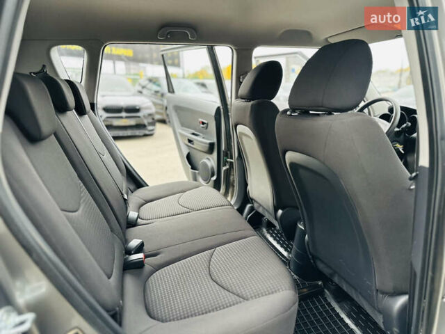 Серый Киа Soul, объемом двигателя 1.6 л и пробегом 18 тыс. км за 10500 $, фото 17 на Automoto.ua