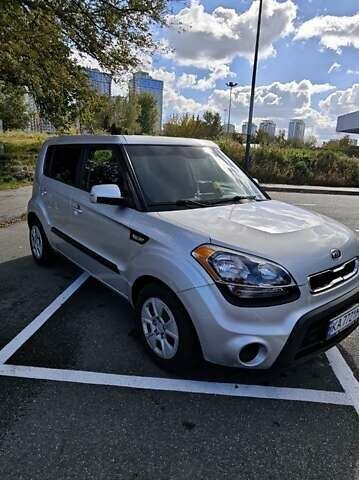 Серый Киа Soul, объемом двигателя 1.59 л и пробегом 184 тыс. км за 8500 $, фото 2 на Automoto.ua