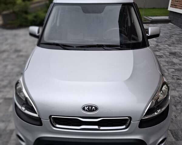 Сірий Кіа Soul, об'ємом двигуна 1.59 л та пробігом 86 тис. км за 6900 $, фото 22 на Automoto.ua
