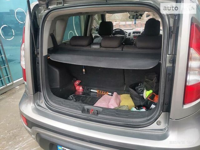 Серый Киа Soul, объемом двигателя 1.6 л и пробегом 280 тыс. км за 6750 $, фото 6 на Automoto.ua