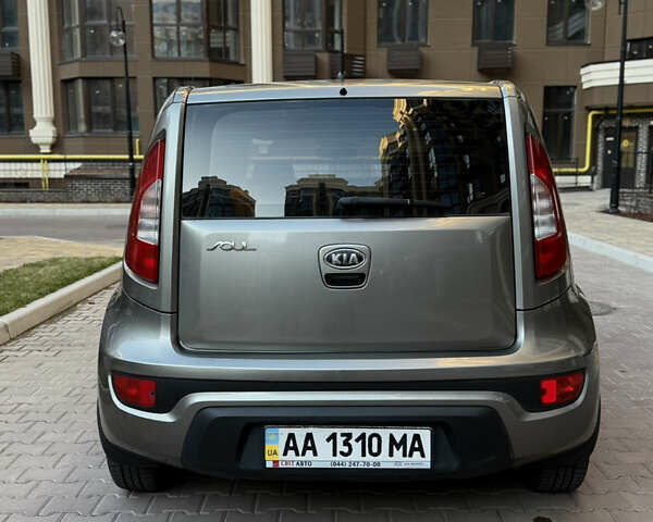 Серый Киа Soul, объемом двигателя 1.59 л и пробегом 203 тыс. км за 7500 $, фото 11 на Automoto.ua